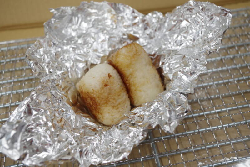 焼きおにぎりを作って食べよう ※イメージ画像